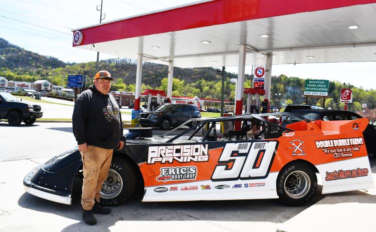 Megan Horn/The Clayton Tribune. Many local businesses sponsor Rabun County Fire Services Firefighter Jerry Buice while he races the season at Lavonia Speedway, Toccoa Raceway and in Murphy, N.C. The newest sponsor is Circle S. Pictured is Buice with his “Big Unit 50” race car in front of the Clayton business last weekend. 