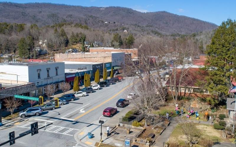 Clayton council says goodbye