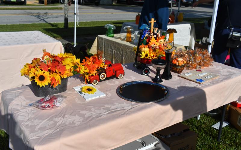 Megan Broome/The Clayton Tribune. Crafters participated in the Tiger Corn Festival last weekend.