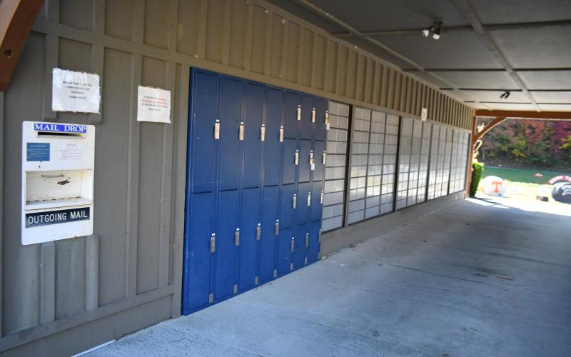 Megan Broome/The Clayton Tribune. A view of the Sky Valley U.S. Postal Service center on Sky Valley Way. The Sky Valley Police Department and investigations division of the Rabun County Sheriff’s Office worked together to investigate break-ins that occurred at the end of September. The investigation yielded two arrests of a mother and son from Florida.