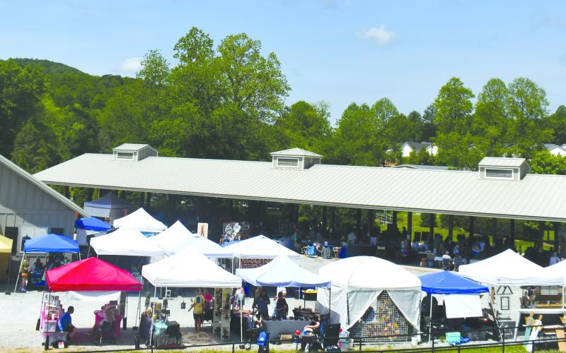 Megan Broome/The Clayton Tribune. Crowds of people turned out to downtown Clayton to support artisans at the second annual Of These Mountains Spring MarketPlace Saturday, May 13.