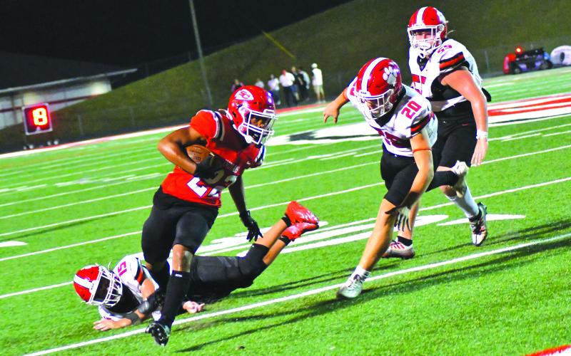 Enoch Autry/The Clayton Tribune. Stephens County senior running back Omari Feaster racked up 147 yards rushing, including an 83-yard TD.