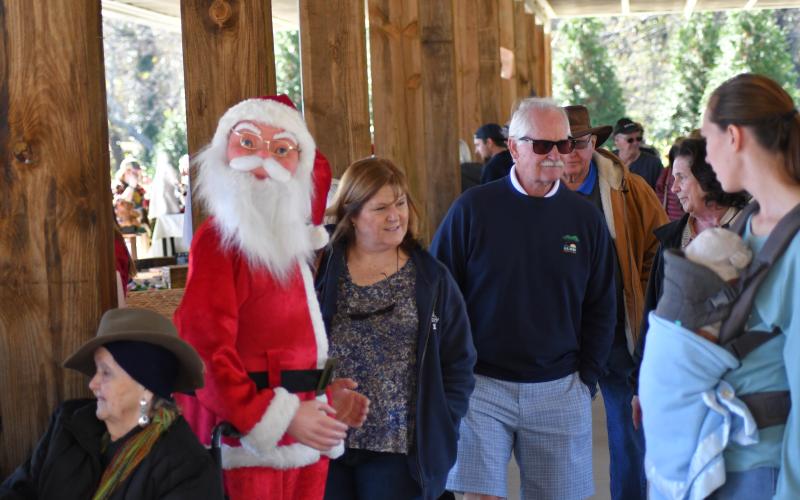 Enoch Autry/The Clayton Tribune. Several vendors had Christmas items on sale for the patrons who walked through the pavilions.