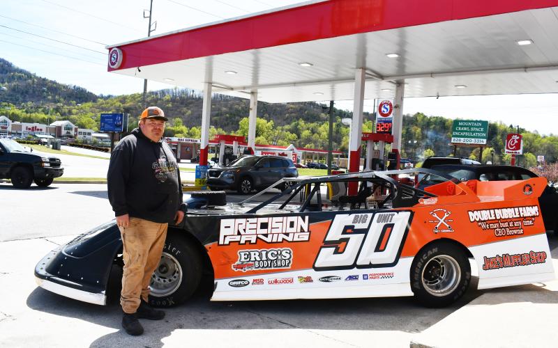 Megan Horn/The Clayton Tribune. Many local businesses sponsor Rabun County Fire Services Firefighter Jerry Buice while he races the season at Lavonia Speedway, Toccoa Raceway and in Murphy, N.C. The newest sponsor is Circle S. Pictured is Buice with his “Big Unit 50” race car in front of the Clayton business last weekend.