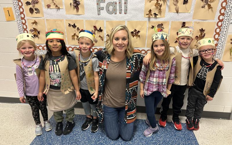 Photos courtesy of Rabun County Schools. Students Lilly Bray, Alisha Martinez, Reeves Page,  Mrs. Jamie Guffie (kindergarten teacher), Bayleigh Watts, Elliott Cheek, and Homer Best are dressed for the occasion! Below:  Goldie Marsengill and Thiago Diaz in Mrs. Hulsey’s Pre-K class “Dressed for Success” for a Thanksgiving Meal at Rabun County Primary School.