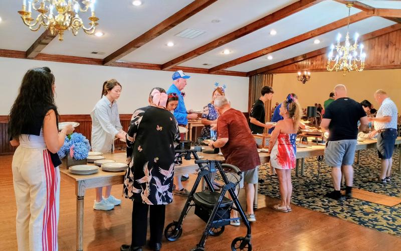 Megan Horn/The Clayton Tribune. Crowds of people turned out to The Dillard House on July 4 to celebrate Independence Day with delicious barbeque and spend time with loved ones.