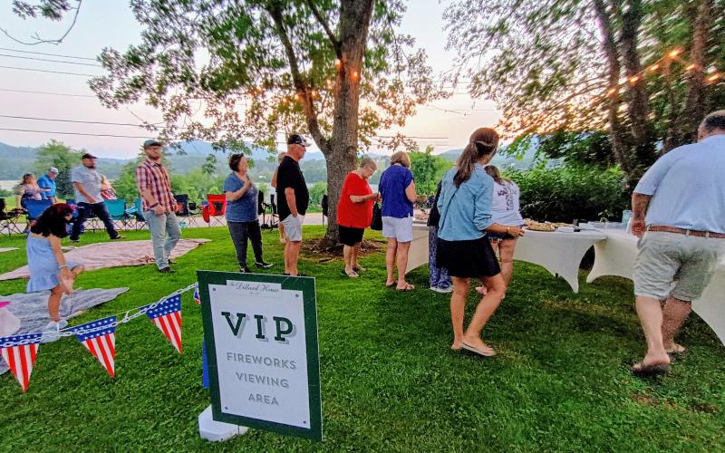 Megan Horn/The Clayton Tribune. The Dillard House hotel guests had the opportunity to view fireworks from the VIP section. They also got to enjoy a special selection of desserts.