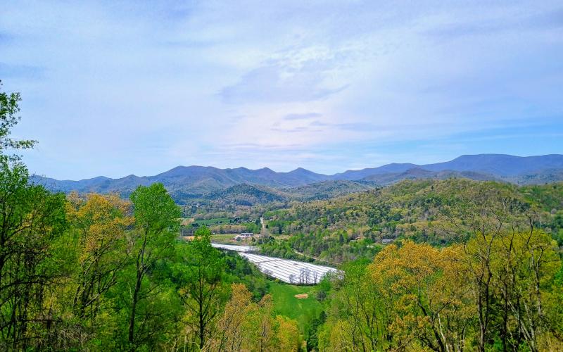 Megan Horn/The Clayton Tribune. Merrill Trust and City of Sky Valley officials are working together in discussion to put new leases together that could allow public access to popular tourist areas including the Overlook and Mud Creek Falls for some time during the new lease.