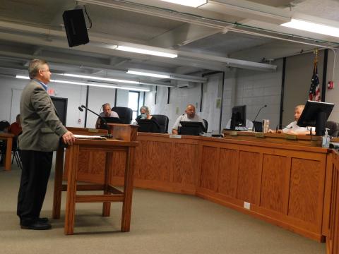 Don Fraser/CNI News Service. Darrin Love with Edmunds GovTech explains his company’s software to Clayton City Council Tuesday. 