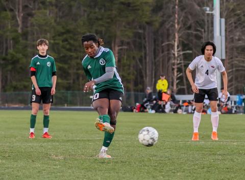 Photo by Austin Poffenberger. Sean Lynes, Jr. converts on penalty kick to help Tallulah Falls defeat George Walton 2-0.