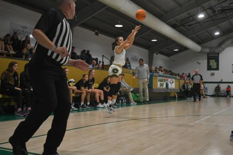 Wade Cheek/The Clayton Tribune. RGNS’s Emmarie Moore shoots.