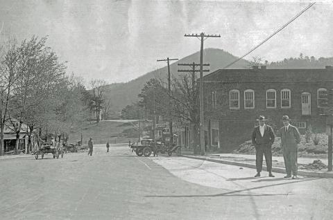 Photo courtesy of the Rabun County Historical Society. A photograph of what the 28 East Savannah Street building looked like in the mid-1920s. 