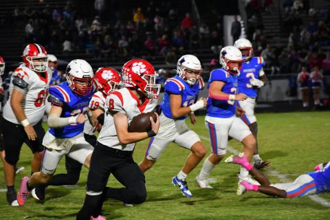 Wesley Branch/The Clayton Tribune. Wildcat sophomore Colter Cannon runs after a screen pass from Ty Truelove for a big gain versus the Patriots of Oglethorpe County on Oct. 10. Cannon totaled 68 receiving yards and a touchdown in the 28-19 loss. 