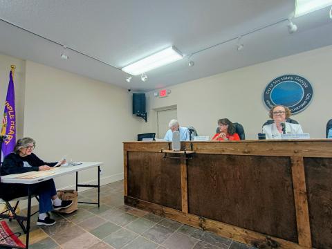 Megan Horn/The Clayton Tribune.  Sky Valley citizen Jerri Smith addresses council members during a May 26 city council Board of Zoning Appeals Hearing. Smith filed an appeal for an administrative interpretation with the city’s Board of Zoning Appeals following a March 5 decision by the council to adopt an amendment to the Sky Valley Zoning Ordinance that adds language allowing full-time and part-time residents to be appointed to serve on the Sky Valley Planning and Zoning Commission.