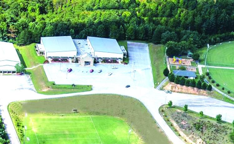 Aerial view of the Rabun County Recreation Department from https://rabuncounty.ga.gov/recreation. The Rabun County Recreation Department offers many activities throughout the year, spanning from youth football, basektball, volleyball, and tennis as well as an annual golf tournament.