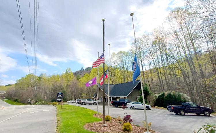 As a show of respect for former Mayors Steve Brett and Bob MacNair, the City of Sky Valley lowered flags to half-mast from Monday, April 14, until Sunday, April 20. These flags are pictured in front of Sky Valley City Hall.
