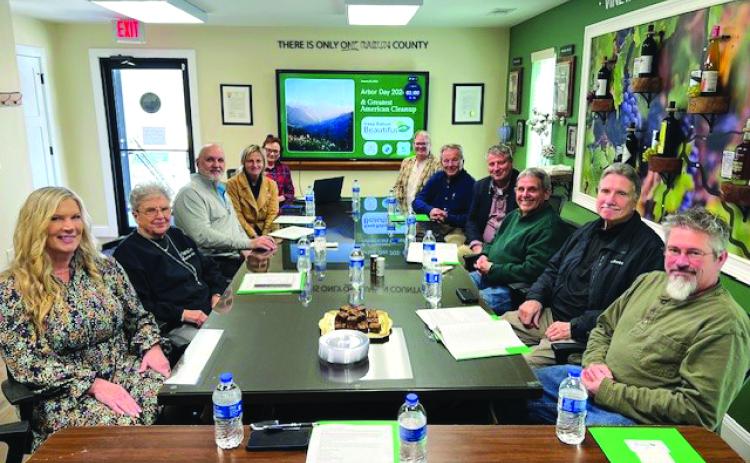 Submitted photo. The roundtable is organized and sponsored by Forward Rabun. Mayors and city managers from the cities of Sky Valley, Dillard, Mountain City, Clayton, Tiger and Tallulah Falls are regularly invited to participate in roundtable discussions. Pictured is the first meeting of the new year on Jan. 20.