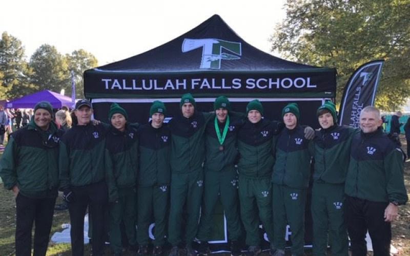 The Tallulah Falls boys team poses for a photo after the race. 