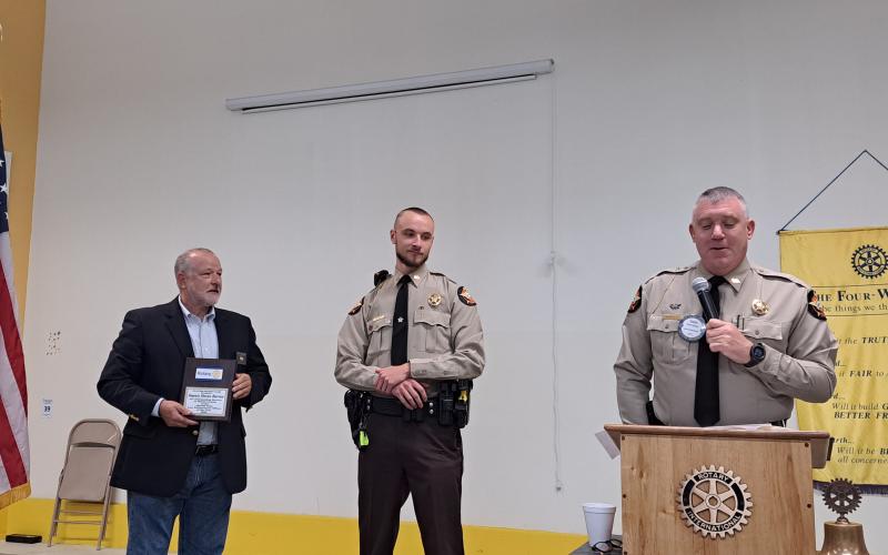 Megan Broome/The Clayton Tribune. Rabun County Sheriff’s Office Deputy Steven Barnes was recently awarded Clayton Rotary Club’s 2023 Sheriff’s Office Law Enforcement Officer of the Year. Rotary Club of Clayton President Leif Ericson presented the award with Sheriff Chad Nichols alongside congratulating Barnes. 